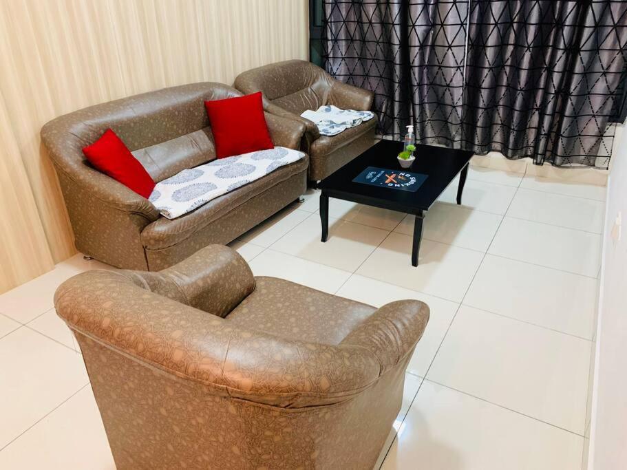 Stay@ Kiara Plaza Kajang/Semenyih Free Wifi/Car Park Εξωτερικό φωτογραφία